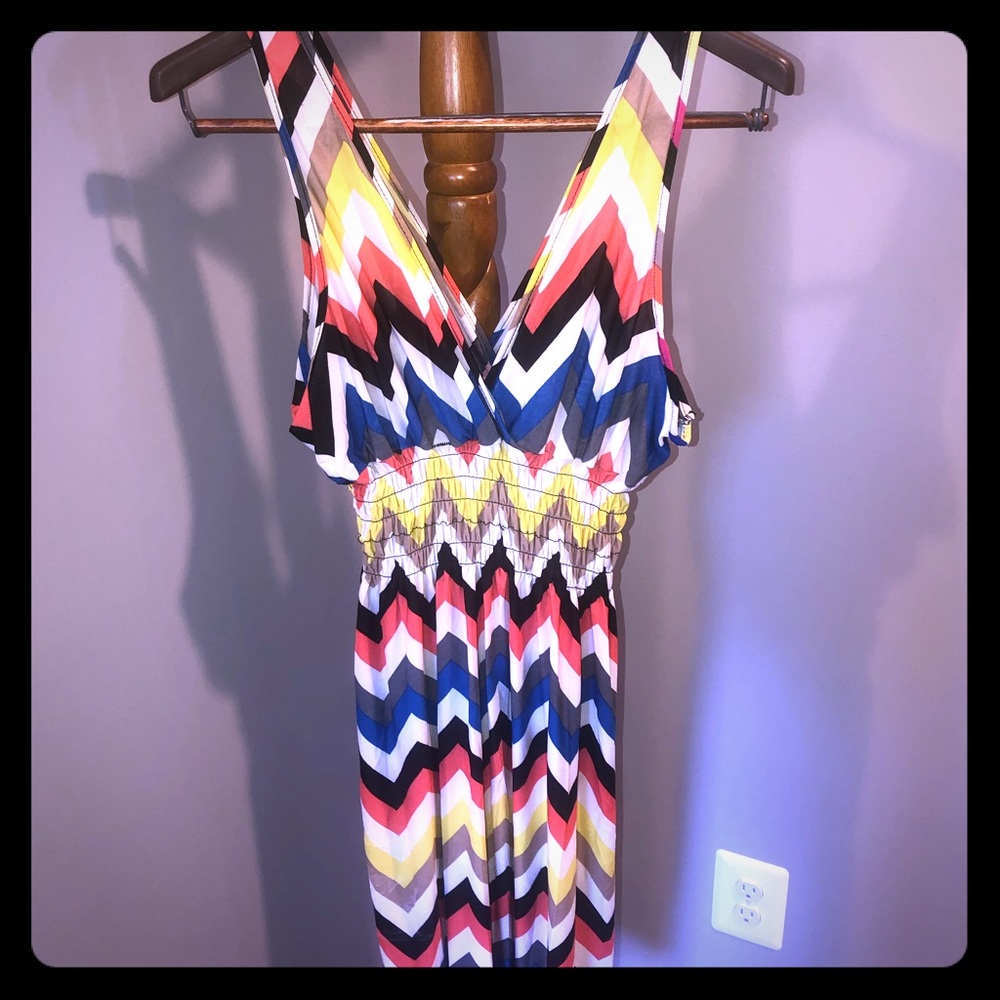 Sleeveless dress